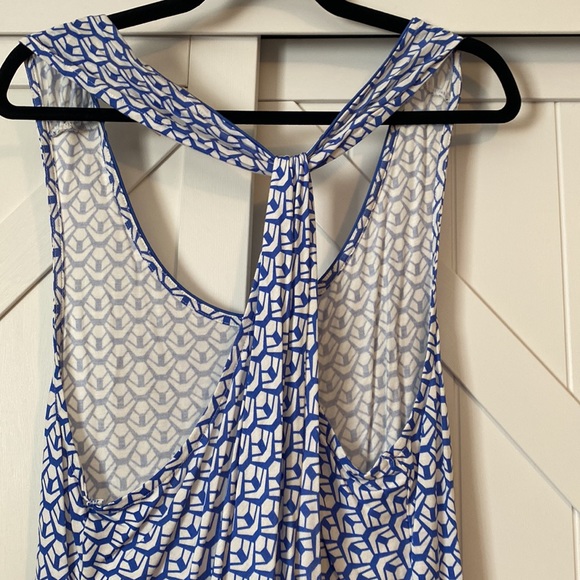 Banana Republic Blue & White Geometric Shape Cross Back Long Tank - Picture 3 of 5
